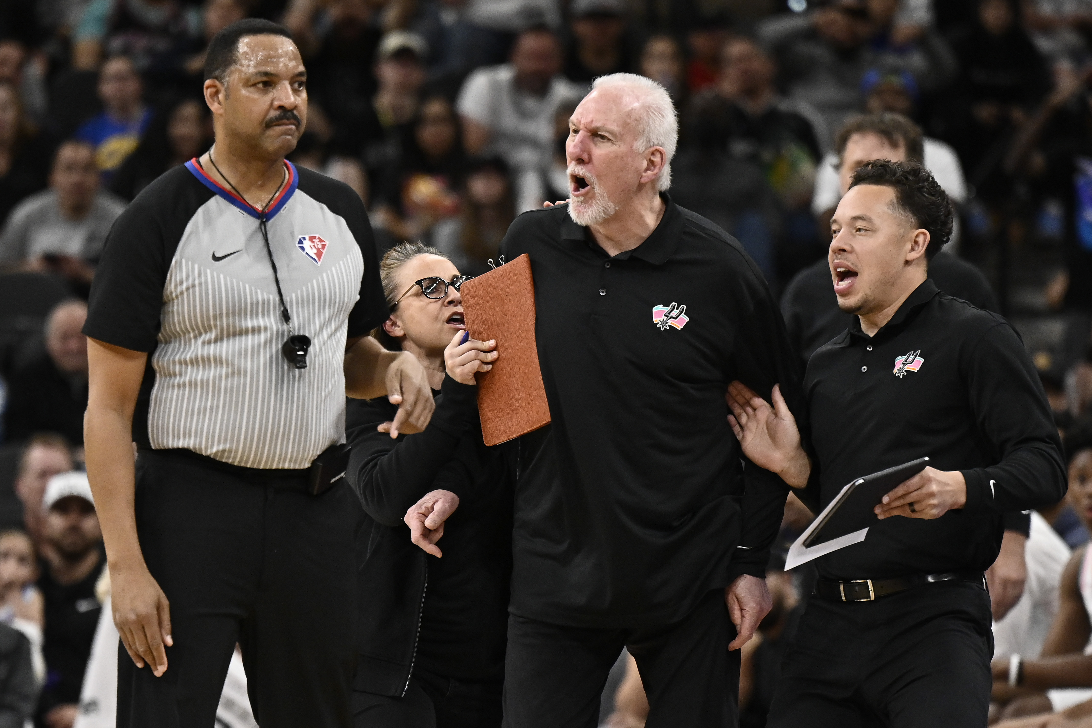 Young Spurs Reveal How Mitch Johnson Has Leg Up on Gregg Popovich